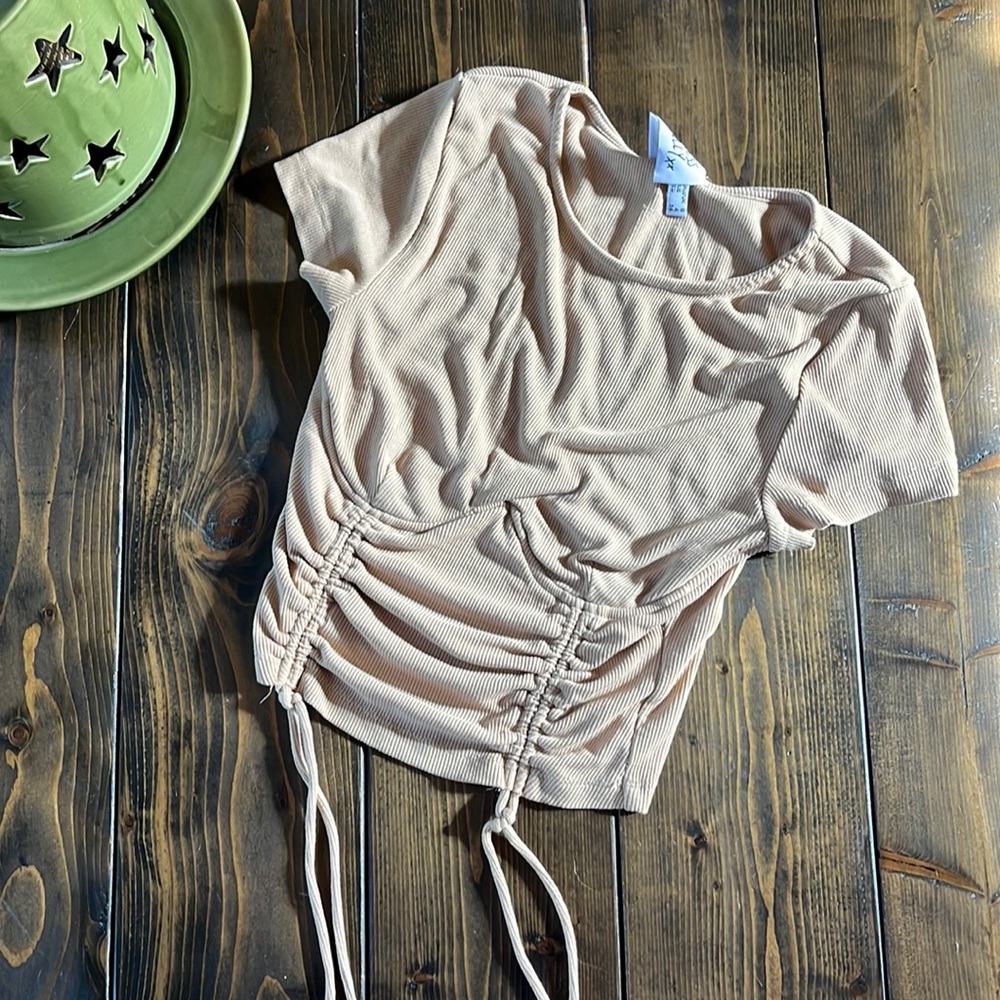 Princess Polly crop tee